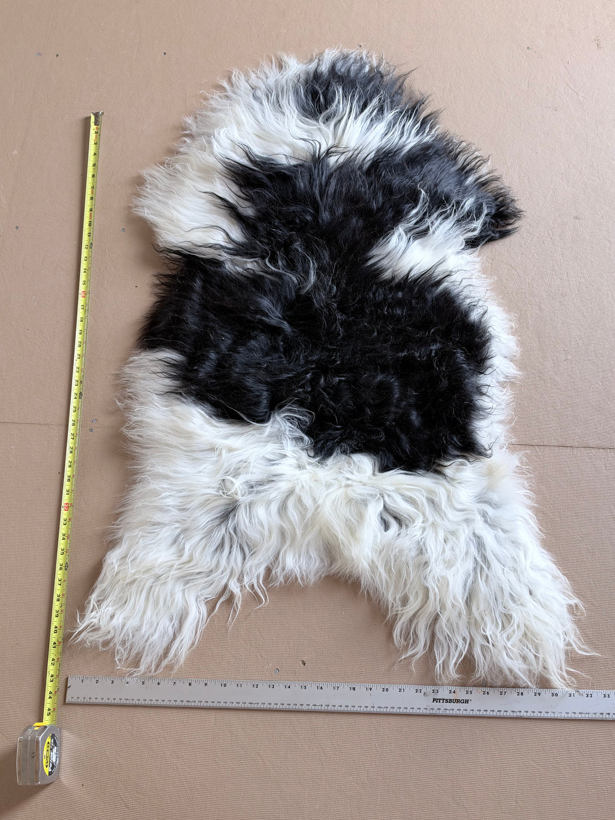 Black and White Icelandic Sheepskin Rug | 43″ × 30″